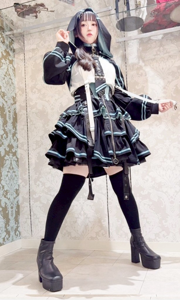 OZZONESTE薔薇